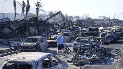 Maui residents return to wildfire-charred communities as death toll continues to climb